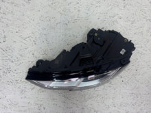 Laden Sie das Bild in den Galerie-Viewer, Frontscheinwerfer Audi A3 8V0941005E Bi-Xenon Links Scheinwerfer Headlight SCH5513633891pq