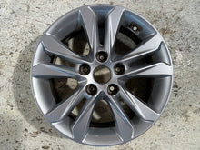 Laden Sie das Bild in den Galerie-Viewer, 1x Alufelge 16 Zoll 6.5&quot; 5x114.3 50ET 52910-A6370 Hyundai Elantra Rim Wheel