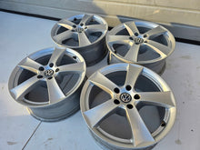 Load image into Gallery viewer, 4x Alufelge 17 Zoll 7.5" 5x112 28ET VW Passat B7 Tiguan Sharan Arteon Rim Wheel FEL6813124722za