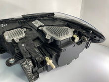 Laden Sie das Bild in den Galerie-Viewer, Frontscheinwerfer BMW F39 2760140 LED Rechts Scheinwerfer Headlight