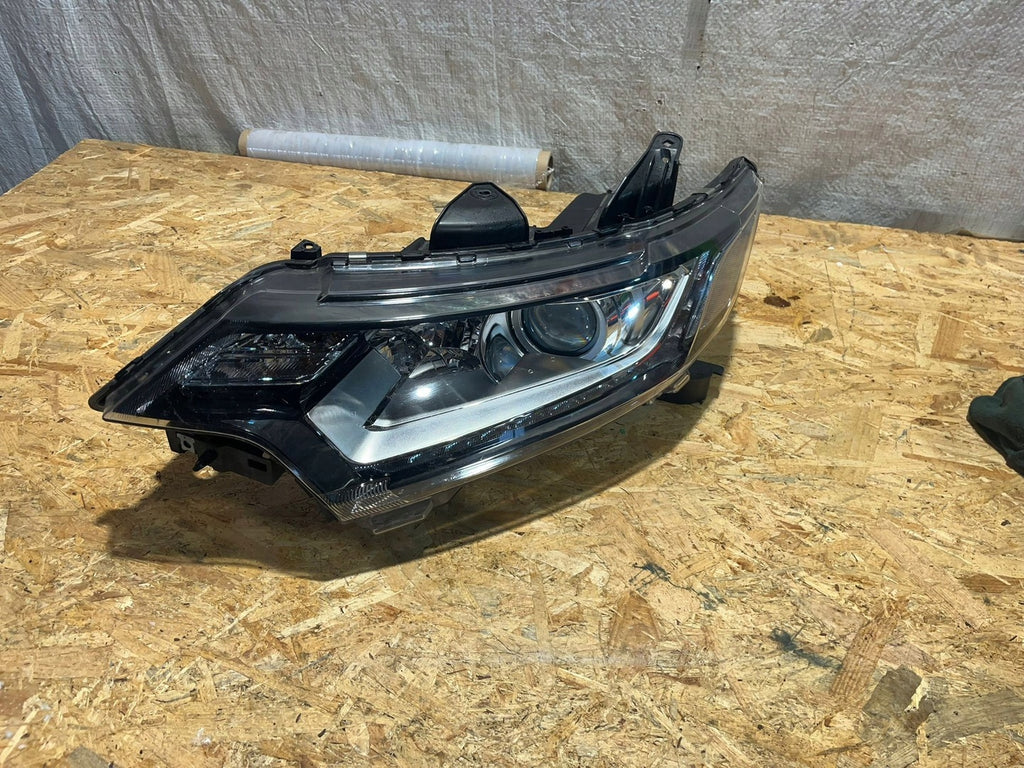 Frontscheinwerfer Mitsubishi Outlander III 8301C8-53 Rechts oder Links