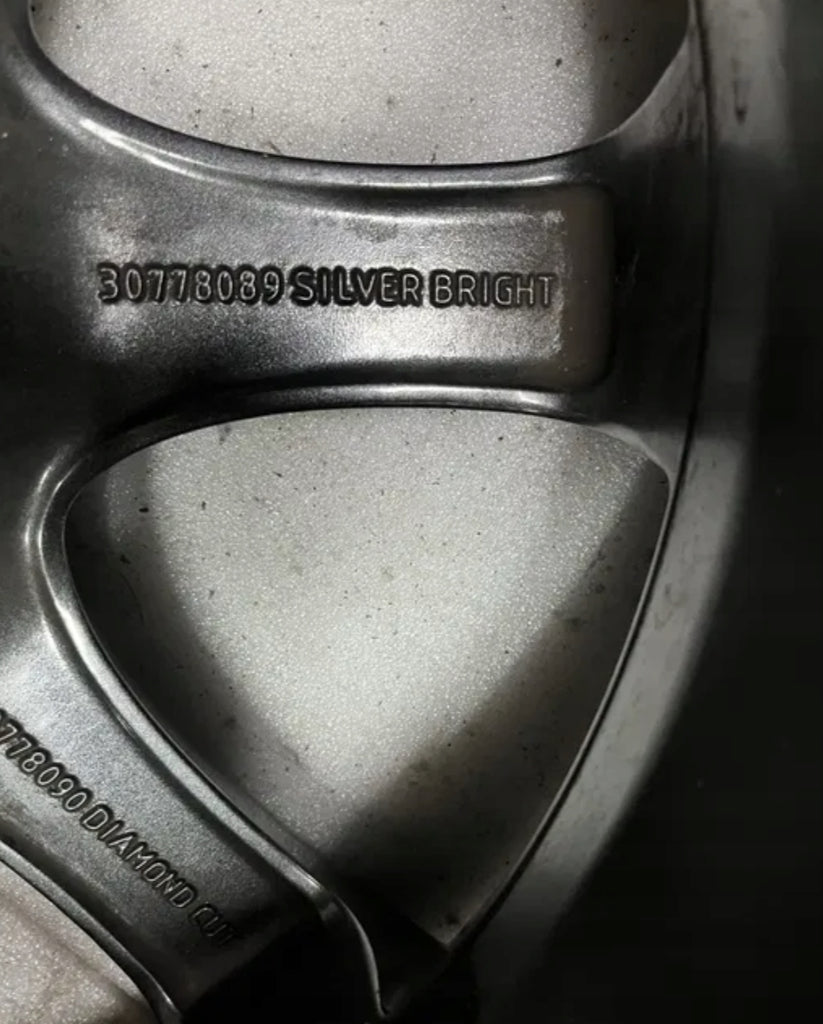 1x Alufelge 18 Zoll 8.0" 5x108 55ET Glanz Schwarz 30778090 Volvo Xc60 Rim Wheel