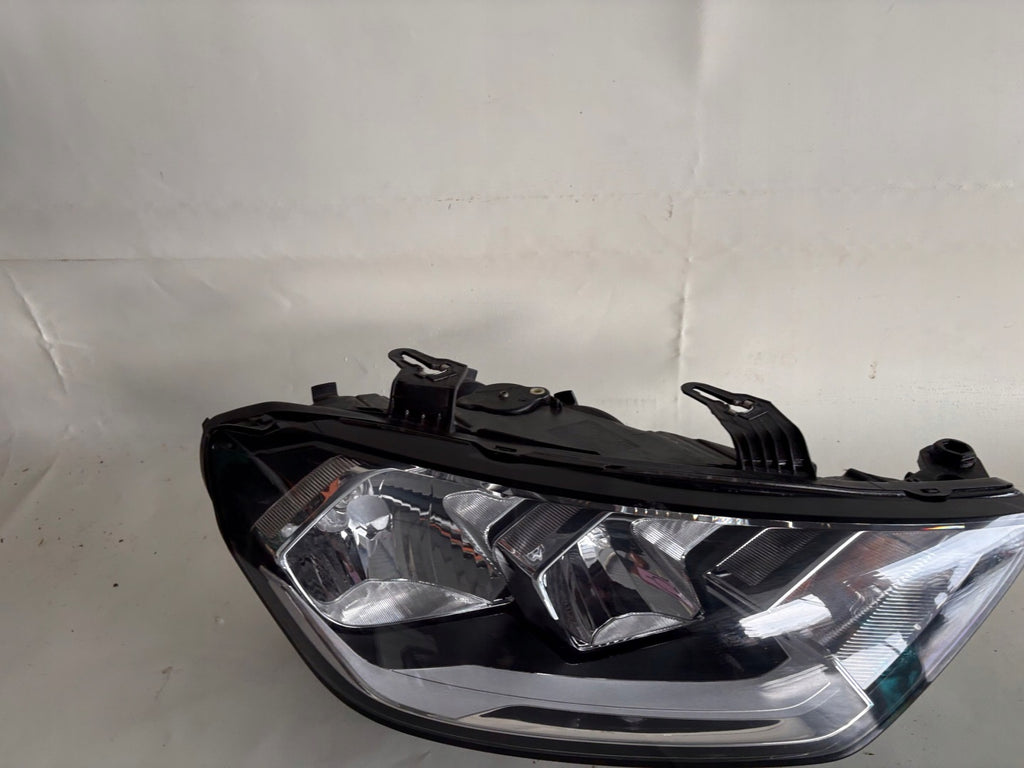 Frontscheinwerfer Audi A1 82A941004 Rechts Scheinwerfer Headlight SCH6169420704pf