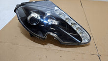 Laden Sie das Bild in den Galerie-Viewer, Frontscheinwerfer Aston Martin Vantage 6G3313W029BD Rechts Headlight SCH7944800039mu