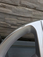 Laden Sie das Bild in den Galerie-Viewer, 4x Alufelge 17 Zoll 6.5" 5x112 44ET Silber A1774011200 Mercedes-Benz W177 FEL5236392352qw