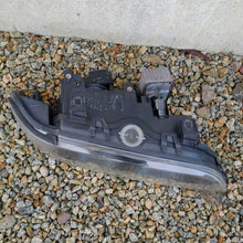 Laden Sie das Bild in den Galerie-Viewer, Frontscheinwerfer BMW E39 8386564 Xenon Rechts Scheinwerfer Headlight SCH6608012890ho