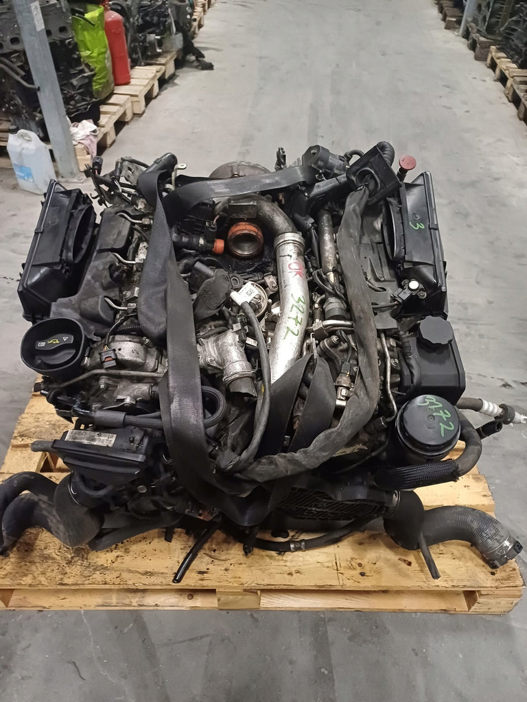 Motor Mercedes-Benz 642830 3.0 CDI 125TKm 2013 Diesel Engine Unkomplett