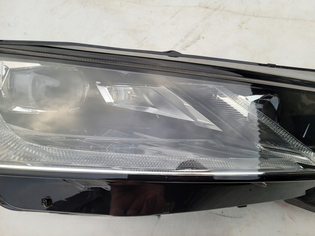 Frontscheinwerfer Skoda Octavia IV Rechts Scheinwerfer Headlight SCH7038876165cz