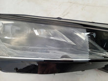 Load image into Gallery viewer, Frontscheinwerfer Skoda Octavia IV Rechts Scheinwerfer Headlight SCH7038876165cz