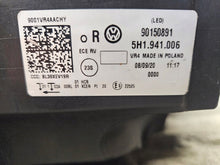 Load image into Gallery viewer, Frontscheinwerfer VW Golf VIII 5H1941005 5H1941006 LED Ein Satz Headlight SCH9785542818wc