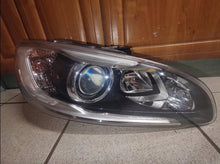 Load image into Gallery viewer, Frontscheinwerfer Volvo S60 V60 90068996 Xenon Rechts Scheinwerfer Headlight SCH6771159896qw