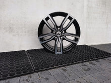 Laden Sie das Bild in den Galerie-Viewer, 1x Alufelge 17 Zoll 7.0&quot; 5x114.3 38ET Mitsubishi Outlander III Eclipse Cross