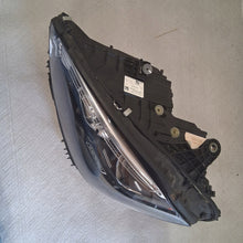 Laden Sie das Bild in den Galerie-Viewer, Frontscheinwerfer Mercedes-Benz W206 A2069063903 LED Links Headlight SCH8853185544qm