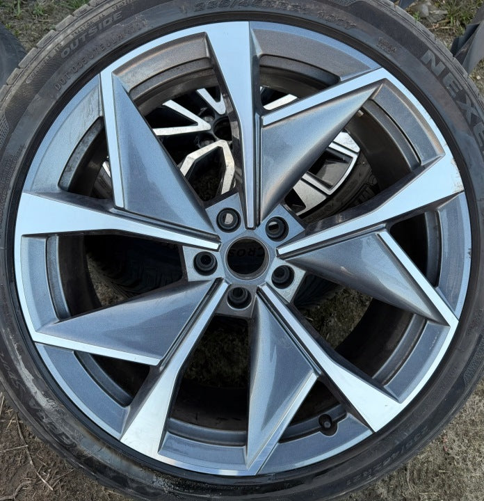 1x Alufelge 21 Zoll 8.5" 5x112 40ET 5LA601025M Skoda Enyaq Rim Wheel FEL7885770412st