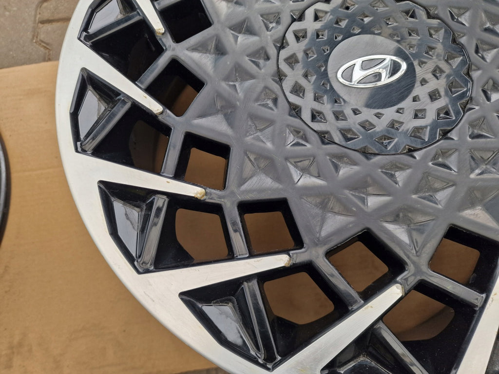 1x Alufelge 20 Zoll 8.5" 5x114.3 Glanz Schwarz 52910-G1210 Hyundai Ioniq FEL7249556959qb
