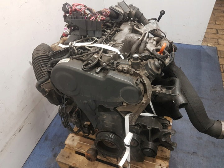 Motor Seat Exeo CAGC 2.0 TDI 120PS 88kW 2009 Diesel Engine Komplett MOT5129987407ky