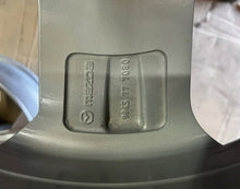 Load image into Gallery viewer, 1x Alufelge 18 Zoll 7.0" 5x114.3 45ET Glanz Graphit 9965777080 Mazda Mx30 Cx30 FEL3208888849sc