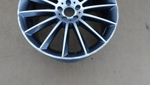 Laden Sie das Bild in den Galerie-Viewer, 1x Alufelge 21 Zoll 10.0" 5x112 54ET Glanz Graphit A1674013400 Mercedes-Benz Gle FEL4210533207xm