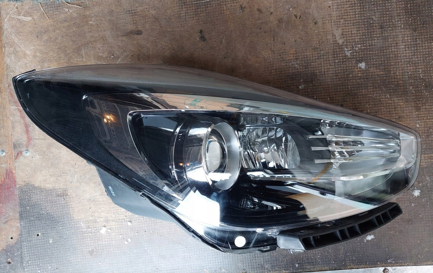 Frontscheinwerfer Hyundai Ix20 92102-1K Rechts Scheinwerfer Headlight SCH1030531333tr