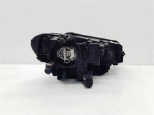 Laden Sie das Bild in den Galerie-Viewer, Frontscheinwerfer VW Touran 5TB941005A LED Ein Stück (Rechts oder Links)