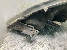 Laden Sie das Bild in den Galerie-Viewer, Frontscheinwerfer Opel Zafira B 0301214202 Rechts Scheinwerfer Headlight SCH1297555396tm