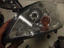 Load image into Gallery viewer, Frontscheinwerfer Mitsubishi Colt VI 8301A283 Links Scheinwerfer Headlight