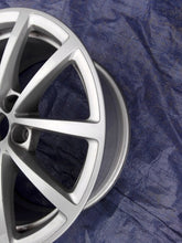 Laden Sie das Bild in den Galerie-Viewer, 1x Alufelge 17 Zoll 7.5" 5x112 36ET 4K0601025 Audi A6 C8 Rim Wheel FEL1158390973dn