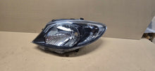 Laden Sie das Bild in den Galerie-Viewer, Frontscheinwerfer Mercedes-Benz Citan W415 A4158202100 Links Headlight SCH5583895321dj