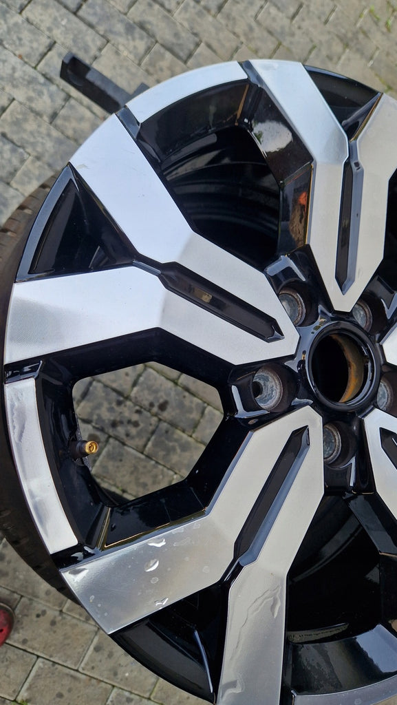 1x Alufelge 17 Zoll 6.5" 5x114.3 50ET Glanz Schwarz 403000531 Renault Rim Wheel