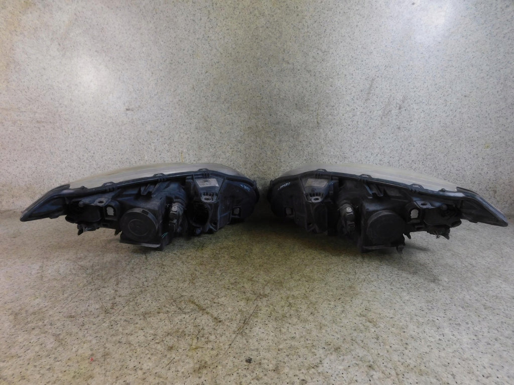 Frontscheinwerfer Renault Laguna III 260600033R 89901834 Ein Satz Headlight SCH6513677884cy