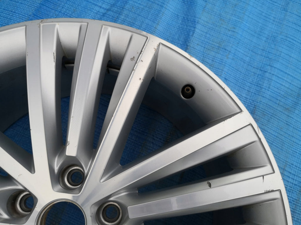 1x Alufelge 19 Zoll 8.0" 5x112 44ET Glanz Graphit 8W0601025H Mg Superb Iii FEL2911309660kd