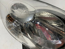 Load image into Gallery viewer, Frontscheinwerfer Citroën C1 811100H050 Rechts Scheinwerfer Headlight