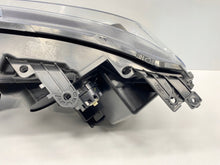 Laden Sie das Bild in den Galerie-Viewer, Frontscheinwerfer Ford Ranger JB3B-13E014- LED Rechts Scheinwerfer Headlight SCH1557425524vm