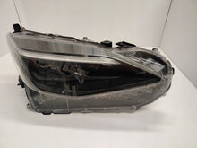 Laden Sie das Bild in den Galerie-Viewer, Frontscheinwerfer Toyota Yaris Cross Full LED Rechts Scheinwerfer Headlight SCH8012413456vy