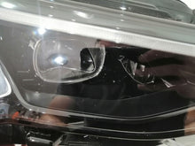 Load image into Gallery viewer, Frontscheinwerfer VW Golf VIII 5H1941036C Rechts Scheinwerfer Headlight SCH4687033404se