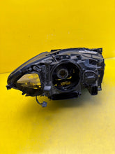 Laden Sie das Bild in den Galerie-Viewer, Frontscheinwerfer BMW 5 F11 F10 7203245-12 Xenon Links Scheinwerfer Headlight SCH4057758025fm