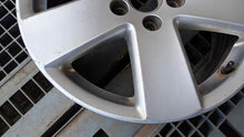 Load image into Gallery viewer, 1x Alufelge 17 Zoll 7.5" 5x112 47ET Matt Silber 3C0601025E VW Passat Rim Wheel FEL3811170562bp
