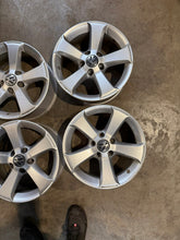 Laden Sie das Bild in den Galerie-Viewer, 4x Alufelge 16 Zoll 6.5" 5x112 33ET 7NO071496 Audi Rim Wheel FEL4652050163xz