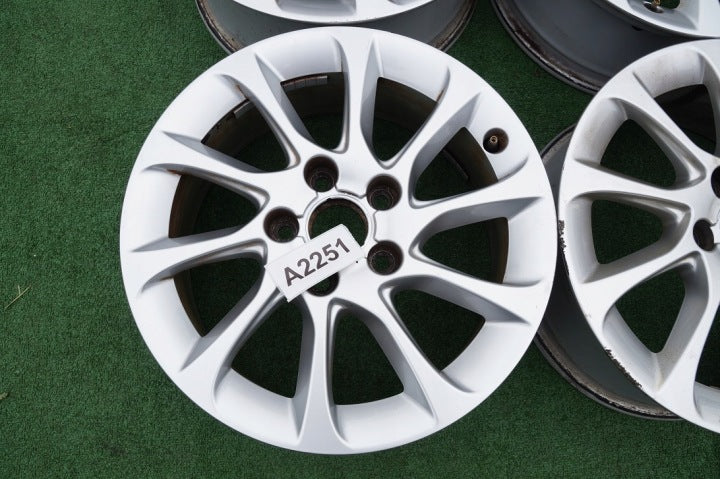 4x Alufelge 16 Zoll 6.5" 5x112 46ET Glanz Silber 8V0601025BM Audi A3 Rim Wheel FEL6991566893ux