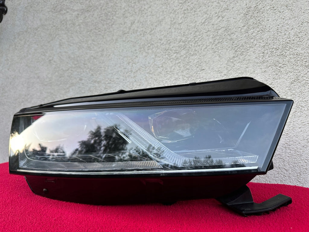 Frontscheinwerfer Skoda Octavia IV 5E4941016A LED Rechts Scheinwerfer Headlight SCH8910899915ro