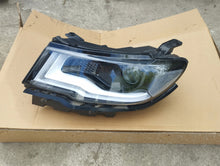Laden Sie das Bild in den Galerie-Viewer, Frontscheinwerfer Jeep Compass P55112717AG Links Scheinwerfer Headlight SCH4445918551ud