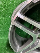 Laden Sie das Bild in den Galerie-Viewer, 1x Alufelge 19 Zoll 9.5" 5x112 59ET Glanz Grau A1974010202 Mercedes-Benz Sls Mg FEL6263641177ju