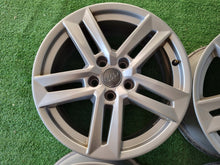 Laden Sie das Bild in den Galerie-Viewer, 4x Alufelge 17 Zoll 7.0" 5x112 42ET Glanz Silber 8W0601025P Audi A4 B8 Rim Wheel FEL7746988159sv