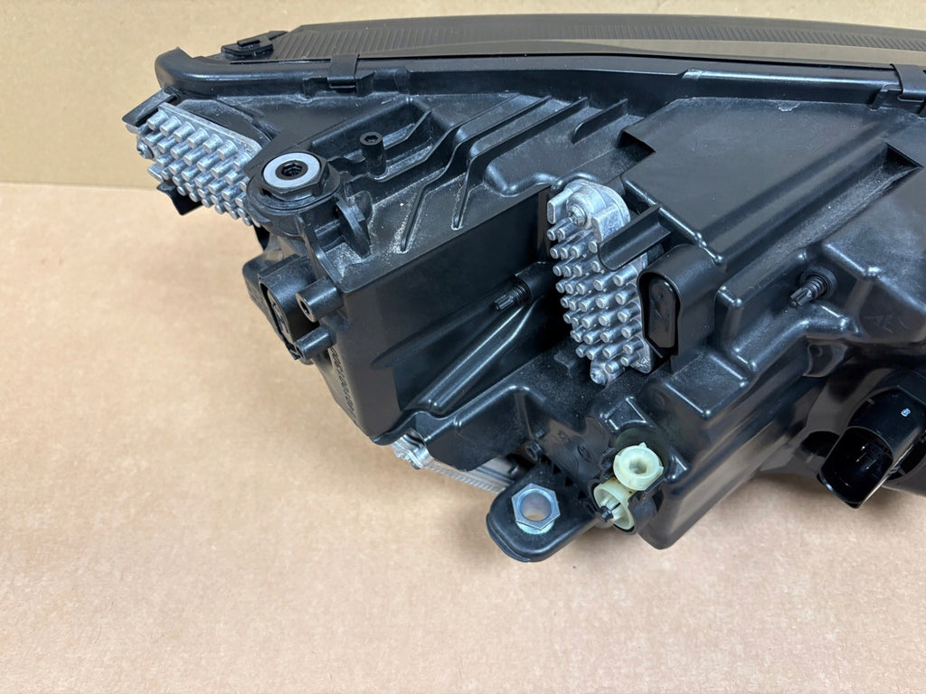 Frontscheinwerfer Skoda Octavia IV 5E4941035 Full LED Links Headlight SCH3207983511fp