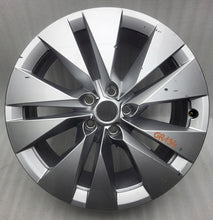 Load image into Gallery viewer, 1x Alufelge 19 Zoll 8.0" 5x112 45ET Glanz Silber 5LA601025Q Skoda Octavia I FEL8302199667kf