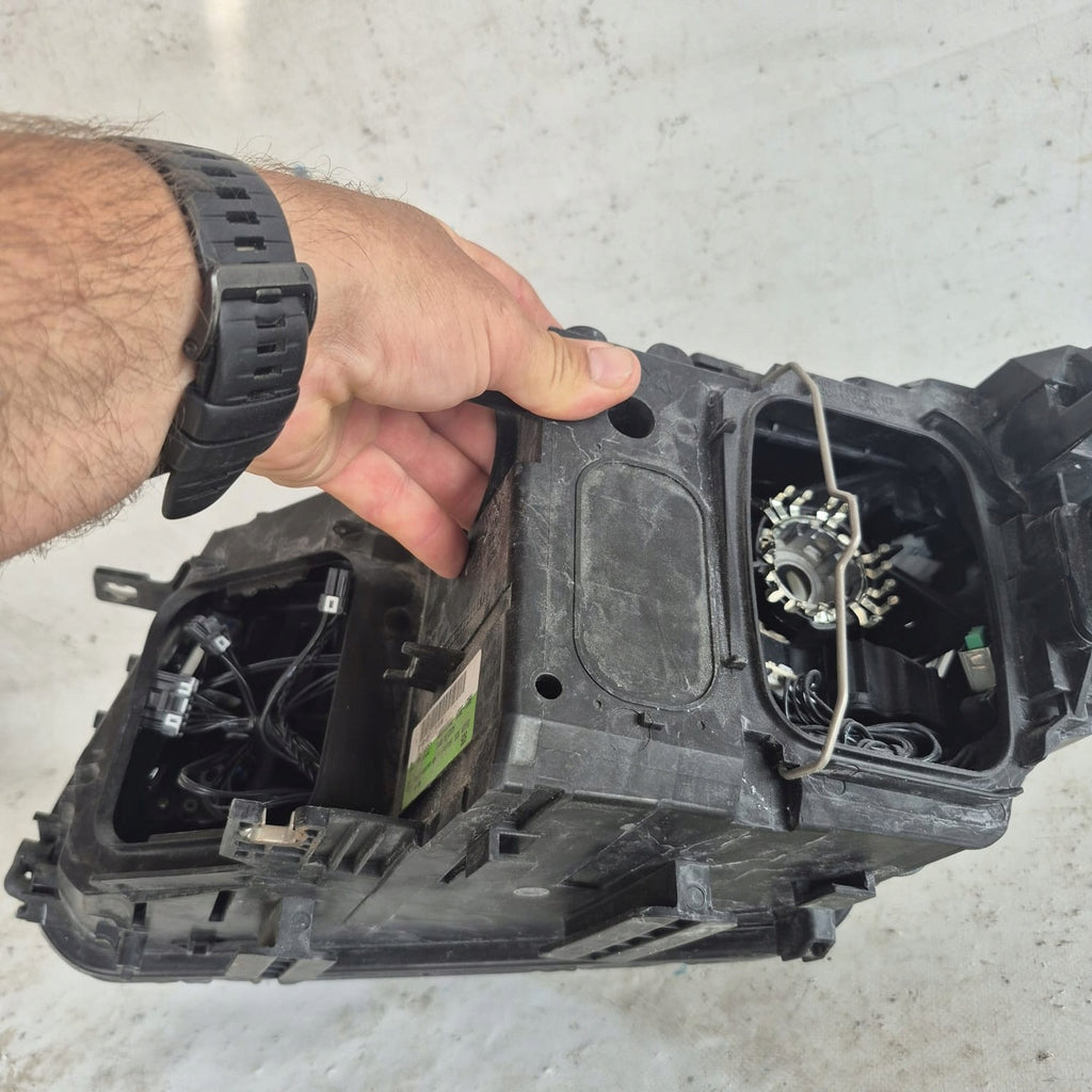 Frontscheinwerfer Audi Q5 8R0941004AJ Xenon Rechts Scheinwerfer Headlight SCH2639813735ha