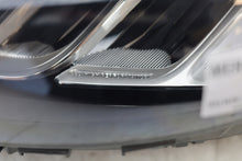 Laden Sie das Bild in den Galerie-Viewer, Frontscheinwerfer Mercedes-Benz W177 A1779062106 LED Rechts oder Links SCH5845908005sy