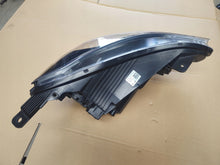 Load image into Gallery viewer, Frontscheinwerfer Hyundai I10 III 92101-K7000 92101-K75002019 LED Links