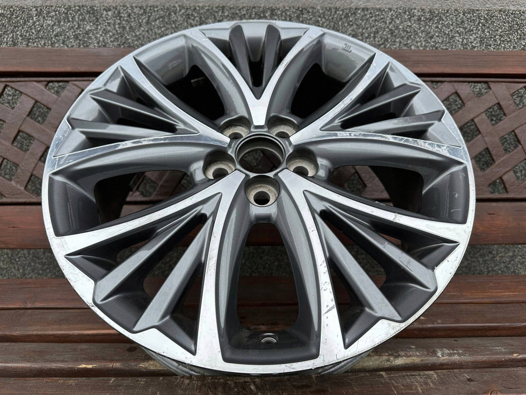 1x Alufelge 17 Zoll 5x100 PW4570D005 Toyota Yaris Rim Wheel FEL3658418024gy
