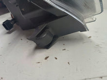 Laden Sie das Bild in den Galerie-Viewer, Frontscheinwerfer Dacia Spring 266052417R Links Scheinwerfer Headlight